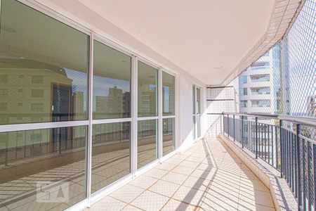 Sacada de apartamento para alugar com 3 quartos, 156m² em Campo Comprido, Curitiba