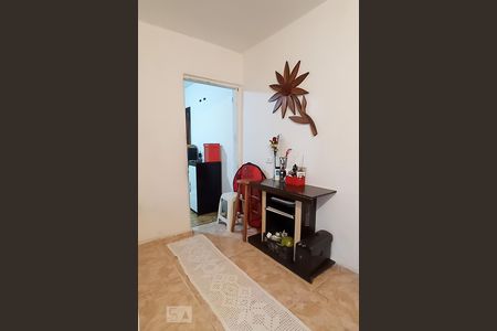 Sala de casa à venda com 1 quarto, 50m² em Jardim Tupanci, Barueri