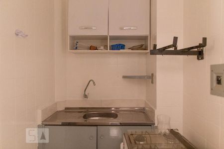 Cozinha de apartamento para alugar com 1 quarto, 30m² em Jardim Paulista, Ribeirão Preto