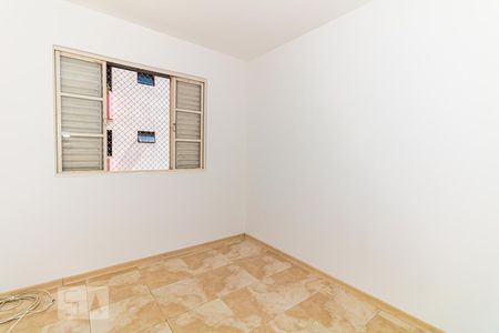 Quarto 2 de apartamento para alugar com 2 quartos, 68m² em Vila Constança, São Paulo