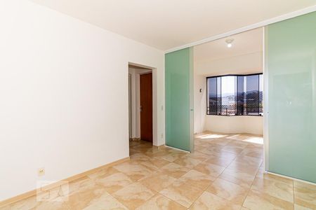 Sala de apartamento para alugar com 2 quartos, 68m² em Vila Constança, São Paulo