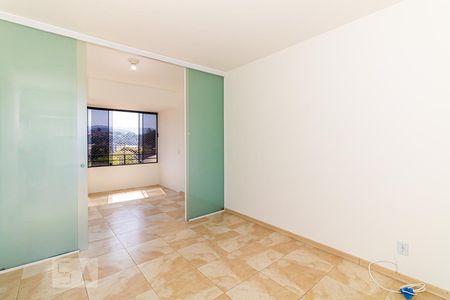 Sala de apartamento para alugar com 2 quartos, 68m² em Vila Constança, São Paulo