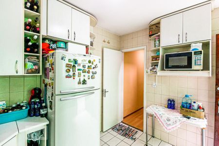 Cozinha de casa à venda com 2 quartos, 100m² em Jardim Aeroporto, São Paulo