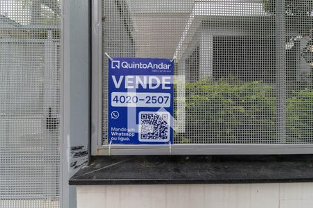 Apartamento à venda com 167m², 4 quartos e 2 vagas Apartamento à venda com 167m², 4 quartos e 2 vagasPlaca