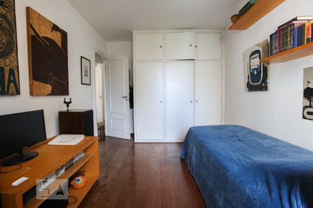 Apartamento à venda com 167m², 4 quartos e 2 vagas Apartamento à venda com 167m², 4 quartos e 2 vagasQuarto 2