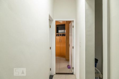 Corredor de casa à venda com 3 quartos, 120m² em Cangaiba, São Paulo