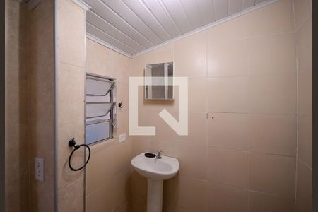 Banheiro de casa para alugar com 1 quarto, 40m² em Vila Água Funda, São Paulo