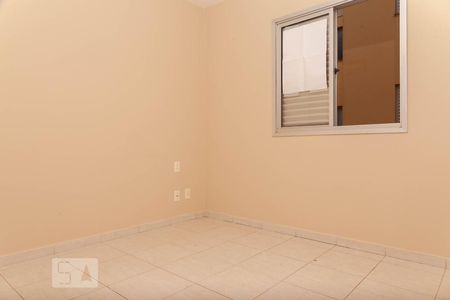 Quarto 1 de apartamento para alugar com 2 quartos, 52m² em Presidente Roosevelt, Uberlândia