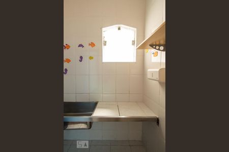 Lavabo da sala  de casa à venda com 4 quartos, 300m² em Ipiranga, São Paulo