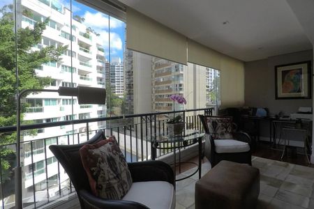 varanda de apartamento à venda com 2 quartos, 129m² em Real Parque, São Paulo