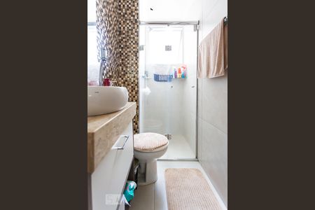 Banheiro de apartamento à venda com 2 quartos, 40m² em São Pedro, Osasco