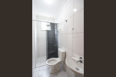 Banheiro de apartamento para alugar com 1 quarto, 45m² em Santa Teresinha, São Paulo