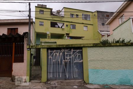 Fachada de casa para alugar com 2 quartos, 50m² em Jardim Felicidade (zona Oeste), São Paulo