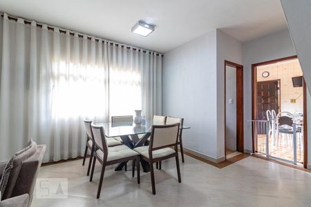 Sala de casa para alugar com 3 quartos, 230m² em Vila Jaguara, São Paulo