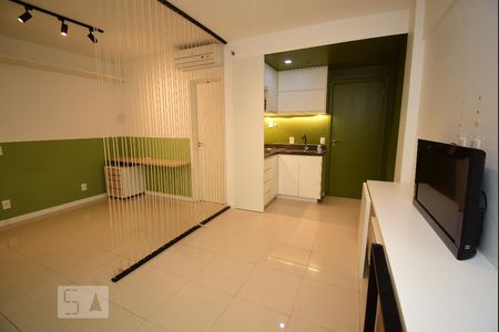 Sala de kitnet/studio para alugar com 1 quarto, 27m² em Zona Industrial (guará), Brasília