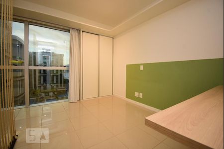 Quarto de kitnet/studio para alugar com 1 quarto, 27m² em Zona Industrial (guará), Brasília