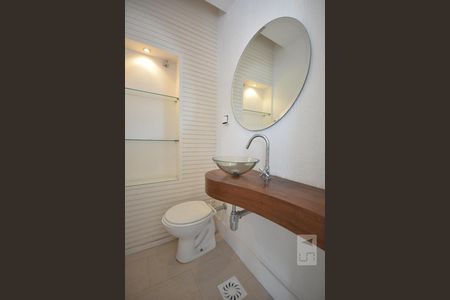 Lavabo de apartamento à venda com 2 quartos, 100m² em Botafogo, Rio de Janeiro