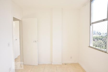 Quarto 1 de apartamento para alugar com 2 quartos, 48m² em Freguesia (jacarepaguá), Rio de Janeiro