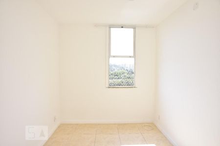 Quarto 2 de apartamento para alugar com 2 quartos, 48m² em Freguesia (jacarepaguá), Rio de Janeiro