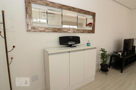 Detalhe Sala de apartamento à venda com 1 quarto, 45m² em Petrópolis, Porto Alegre