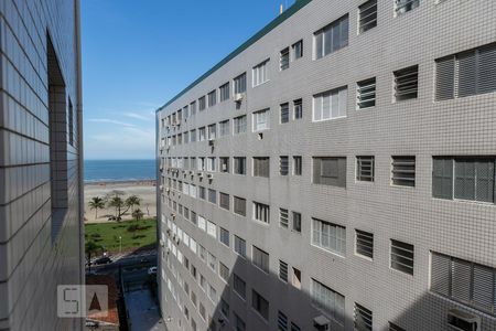 Vista de apartamento para alugar com 3 quartos, 120m² em Gonzaga, Santos