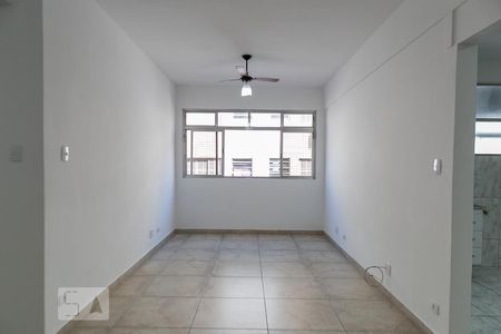 Sala de apartamento para alugar com 3 quartos, 120m² em Gonzaga, Santos