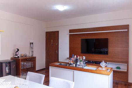 Sala de apartamento para alugar com 3 quartos, 74m² em Jardim América, Belo Horizonte