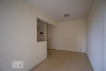 Sala de apartamento para alugar com 3 quartos, 70m² em Jacarepaguá, Rio de Janeiro