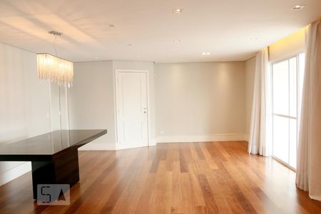 Sala de apartamento à venda com 3 quartos, 120m² em Vila Sofia, São Paulo