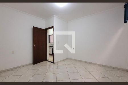 Suíte de casa à venda com 4 quartos, 234m² em Vila Bela Vista, Santo André