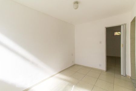 Sala de casa de condomínio para alugar com 1 quarto, 50m² em Abolição, Rio de Janeiro