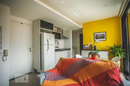 Sala/Cozinha de apartamento para alugar com 1 quarto, 47m² em Vila Monte Alegre, São Paulo