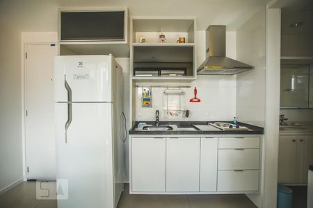 Sala/Cozinha de apartamento para alugar com 1 quarto, 47m² em Vila Monte Alegre, São Paulo