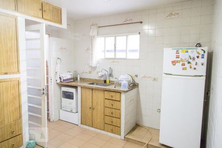 Casa à venda com 330m², 6 quartos e sem vaga Casa à venda com 330m², 6 quartos e sem vagaCozinha