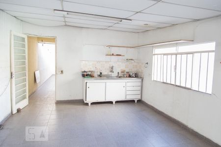 Casa à venda com 330m², 6 quartos e sem vaga Casa à venda com 330m², 6 quartos e sem vagaCozinha 2