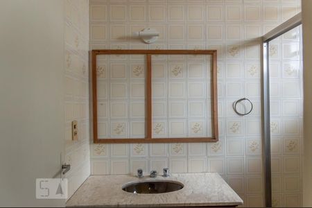 Casa à venda com 276m², 3 quartos e 3 vagas Casa à venda com 276m², 3 quartos e 3 vagasBanheiro da Suíte 2