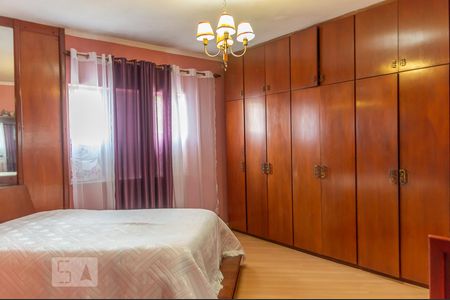 Casa à venda com 276m², 3 quartos e 3 vagas Casa à venda com 276m², 3 quartos e 3 vagasQuarto Suíte