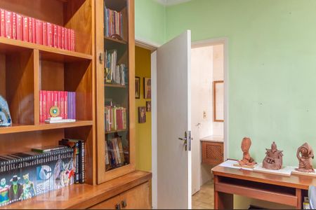 Casa à venda com 276m², 3 quartos e 3 vagas Casa à venda com 276m², 3 quartos e 3 vagasQuarto 2 - Suíte