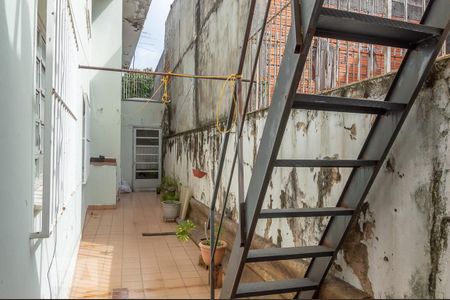 Casa à venda com 276m², 3 quartos e 3 vagas Casa à venda com 276m², 3 quartos e 3 vagasQuintal