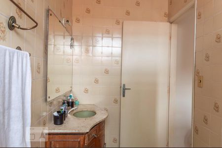 Casa à venda com 276m², 3 quartos e 3 vagas Casa à venda com 276m², 3 quartos e 3 vagasBanheiro da Suíte 3