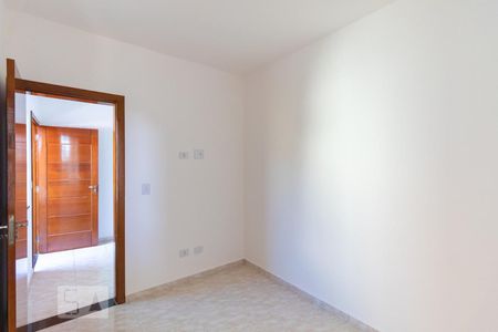 Quarto 2 de apartamento para alugar com 2 quartos, 40m² em Jardim Arize, São Paulo
