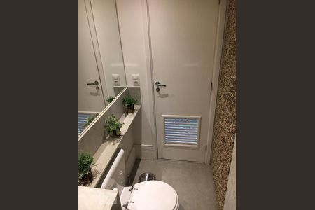 Banheiro  de apartamento à venda com 3 quartos, 120m² em Mooca, São Paulo