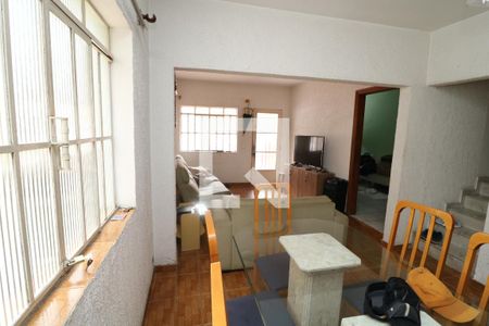 Sala de casa à venda com 5 quartos, 190m² em Vila Zelina, São Paulo