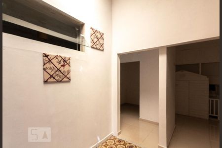 Casa para alugar com 250m², 3 quartos e 3 vagas Casa para alugar com 250m², 3 quartos e 3 vagasHall