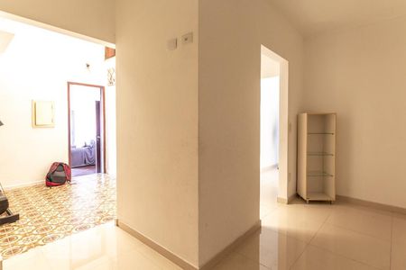 Casa para alugar com 250m², 3 quartos e 3 vagas Casa para alugar com 250m², 3 quartos e 3 vagasQuarto