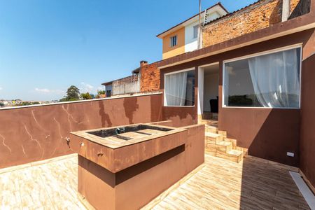 Casa para alugar com 250m², 3 quartos e 3 vagas Casa para alugar com 250m², 3 quartos e 3 vagasTerraço