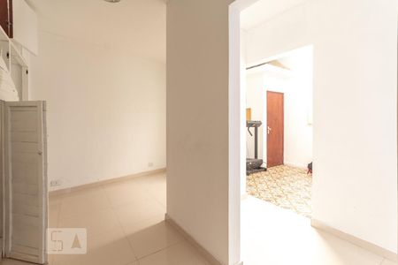 Casa para alugar com 250m², 3 quartos e 3 vagas Casa para alugar com 250m², 3 quartos e 3 vagasQuarto