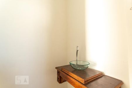 Casa para alugar com 250m², 3 quartos e 3 vagas Casa para alugar com 250m², 3 quartos e 3 vagasLavabo