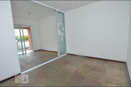 Sala de apartamento para alugar com 2 quartos, 100m² em Copacabana, Rio de Janeiro