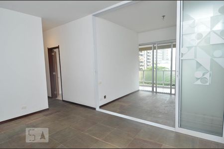 Sala de apartamento para alugar com 2 quartos, 100m² em Copacabana, Rio de Janeiro